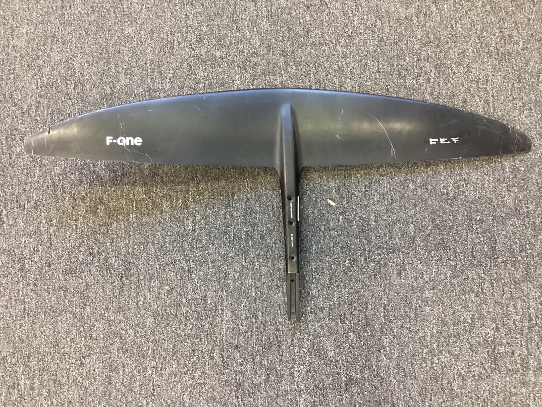 1300cm2 F-One Seven Seas,  B- Condition