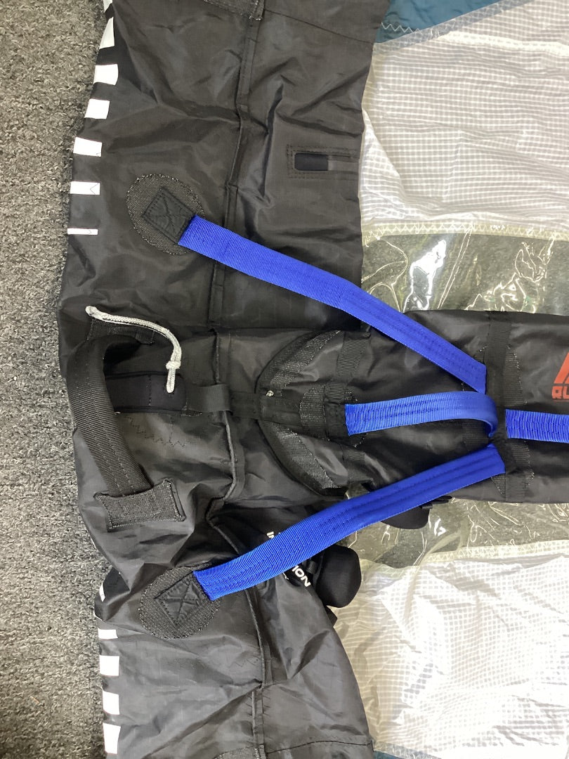 2.5m2 Armstrong V2,  B- Condition