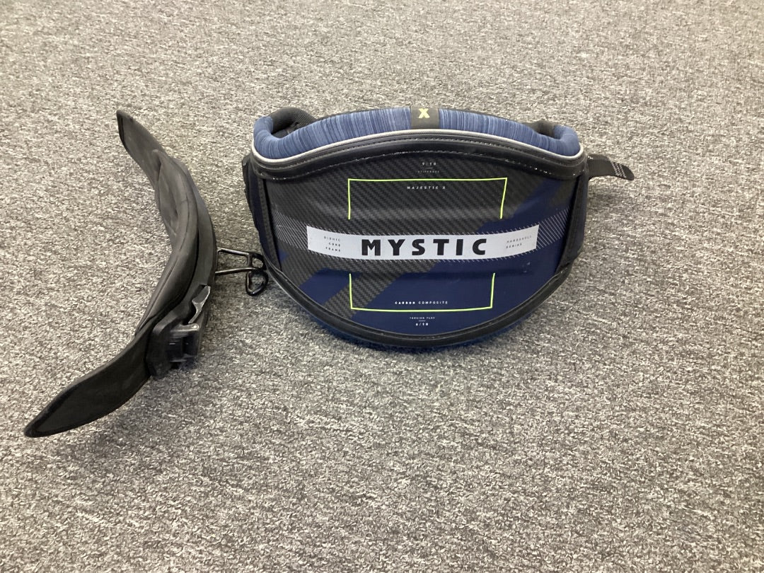 Large Mystic Majestic X + Kite Spreader Bar, 2023 B+ Condition