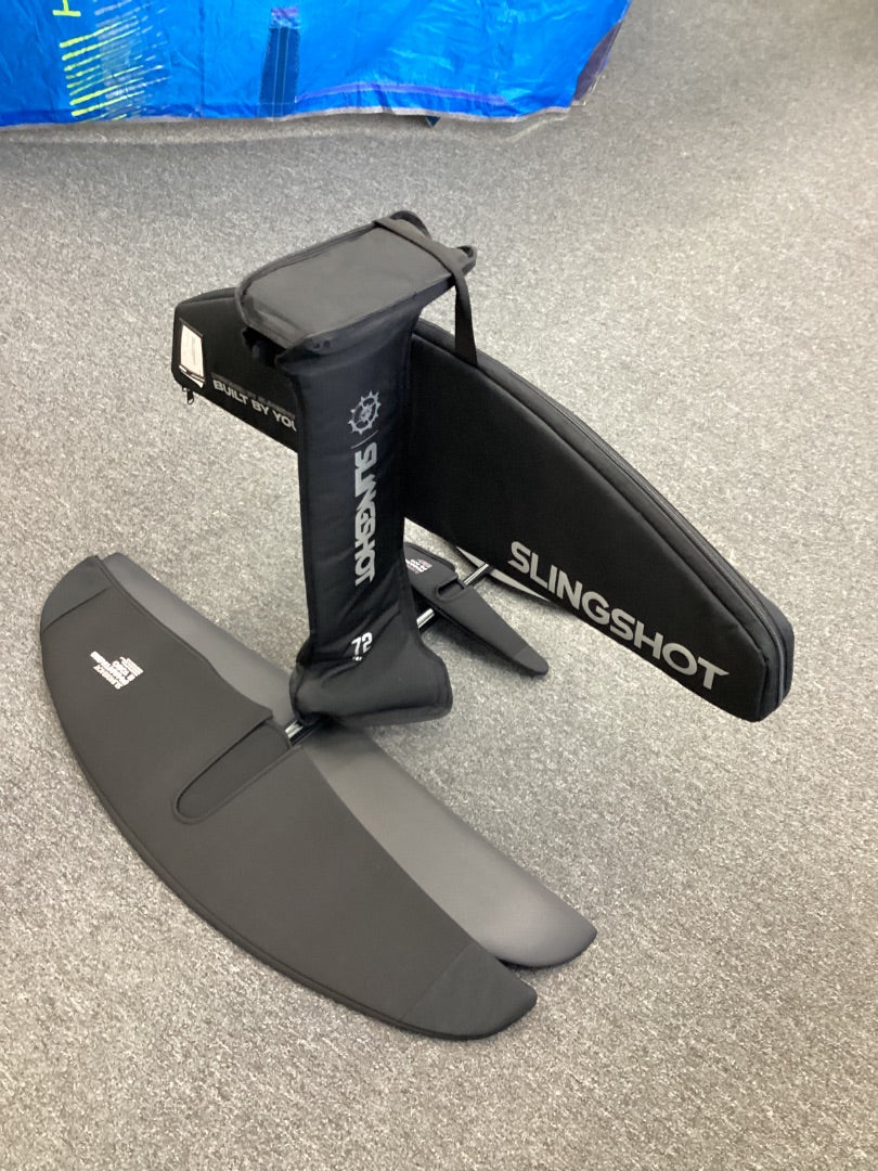 E1090 / 72cm Slingshot Phantasm E1090 / Carbon 72 Mast,  A+ Condition