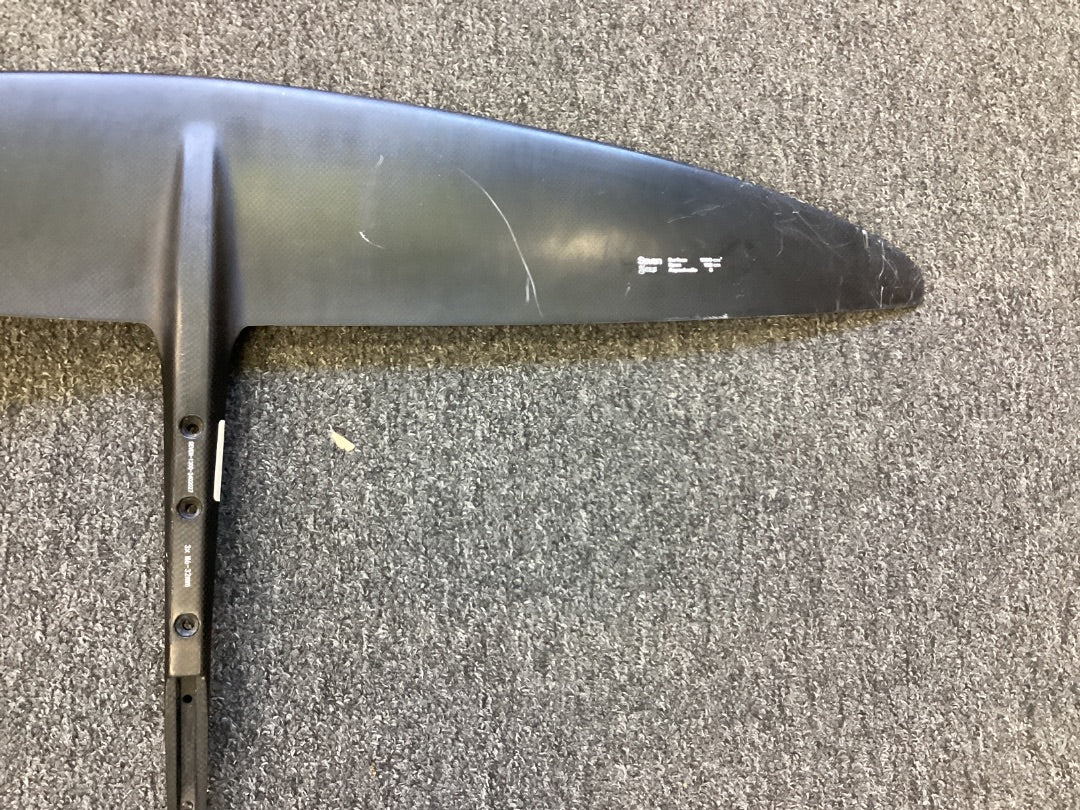 1300cm2 F-One Seven Seas,  B- Condition