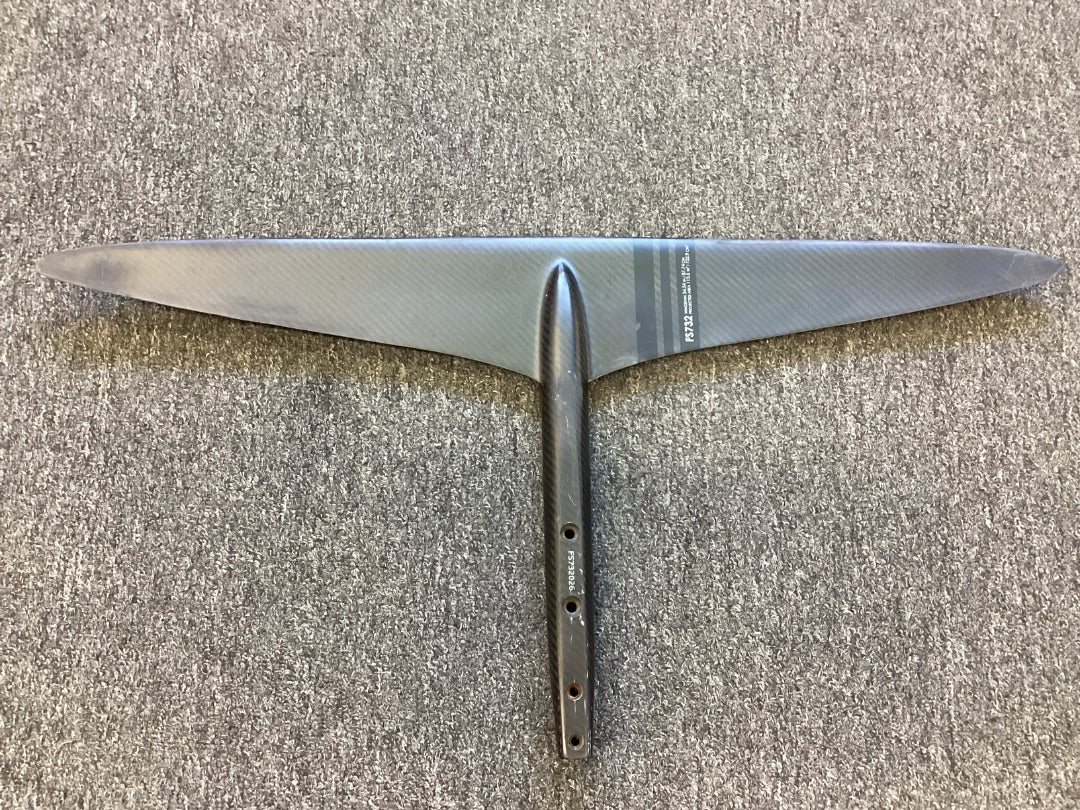732cm2 Cloud IX FS732,  B- Condition