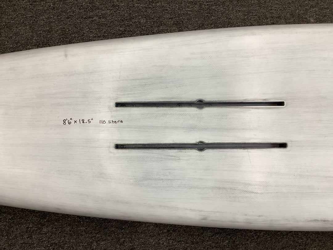 8'6" x 18.5" / 110L Kings Custom DW SUP w/Bag,  A- Condition