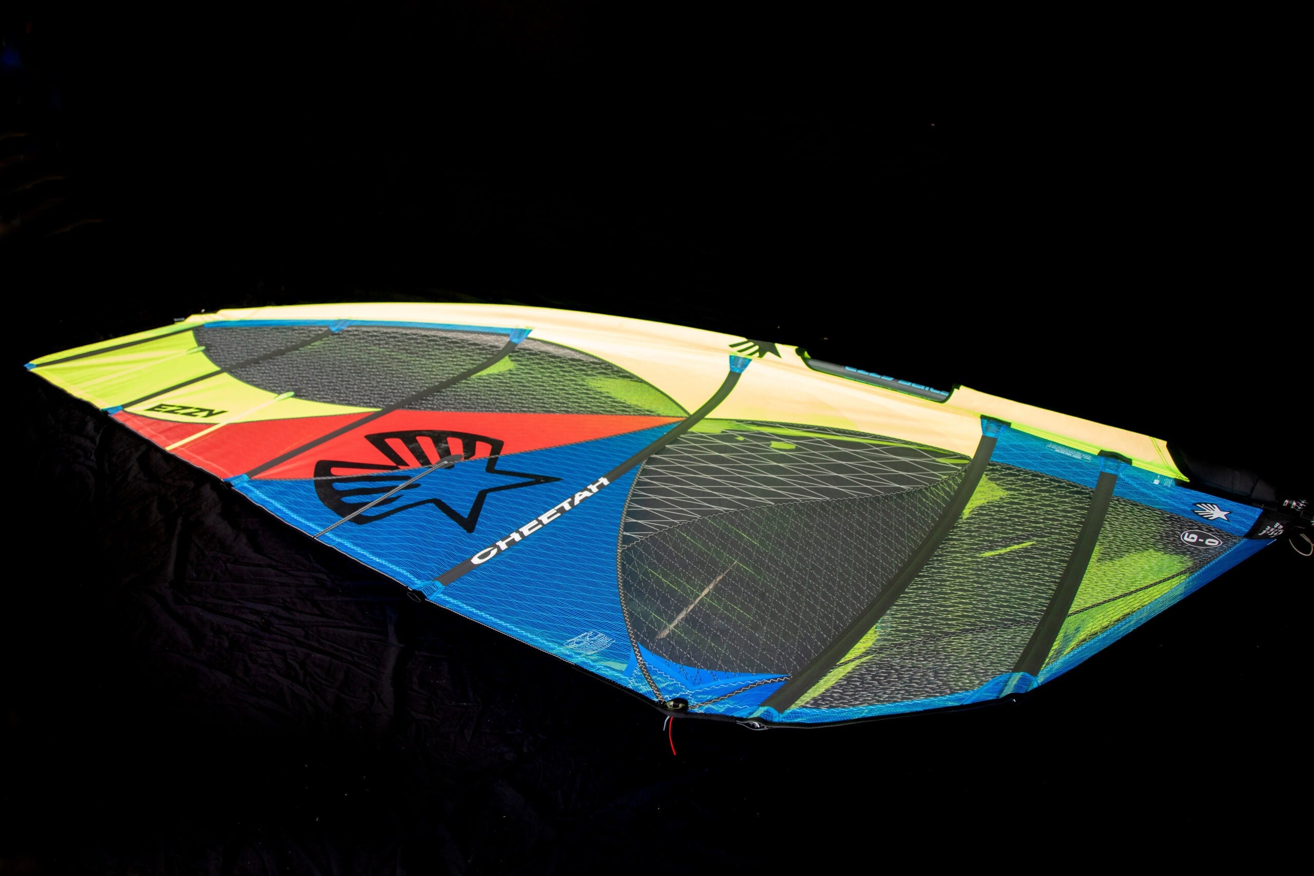 Ezzy Cheetah Windsurf Sail 2026