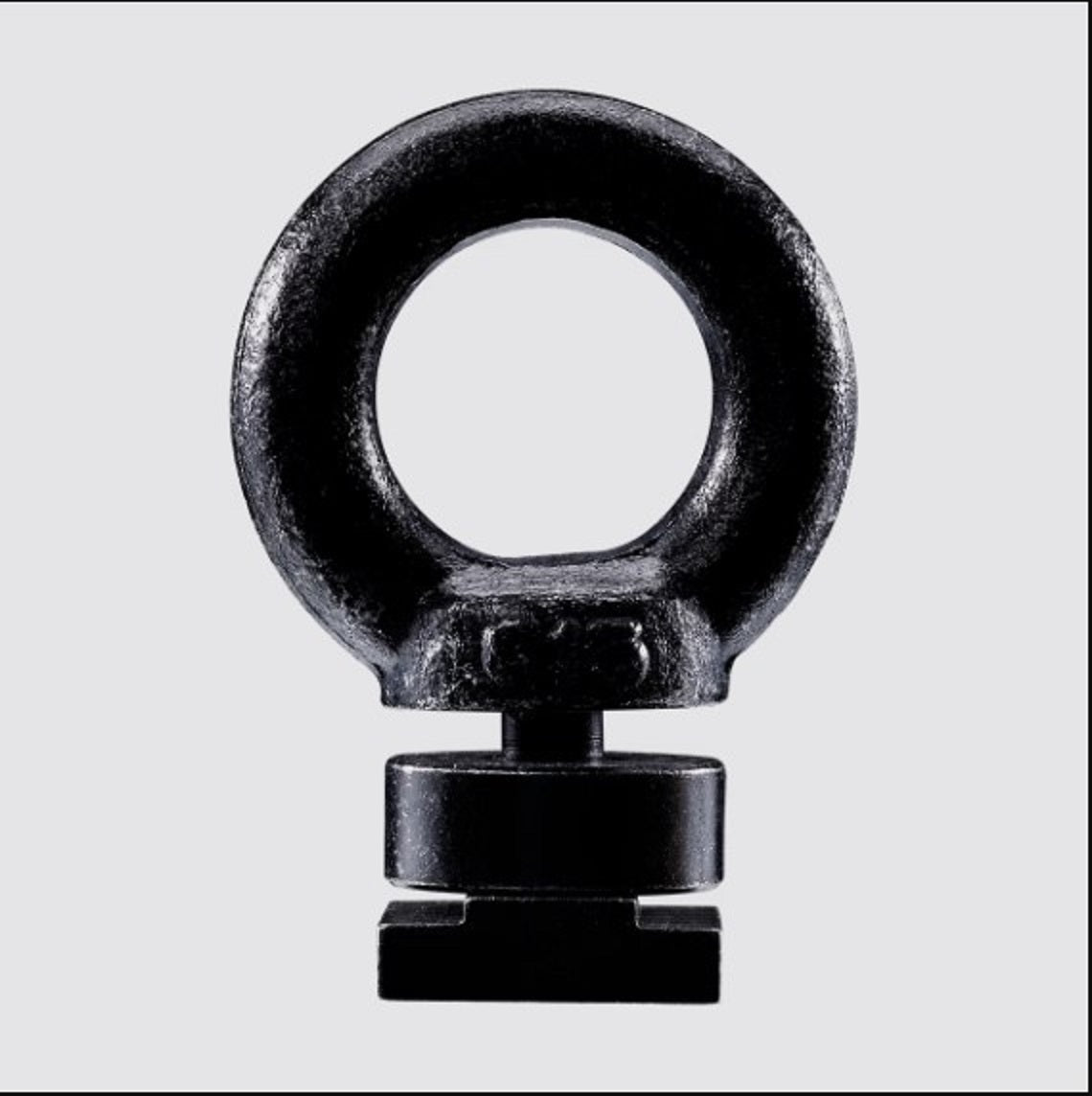 Thule Eyebolt and Strap kit