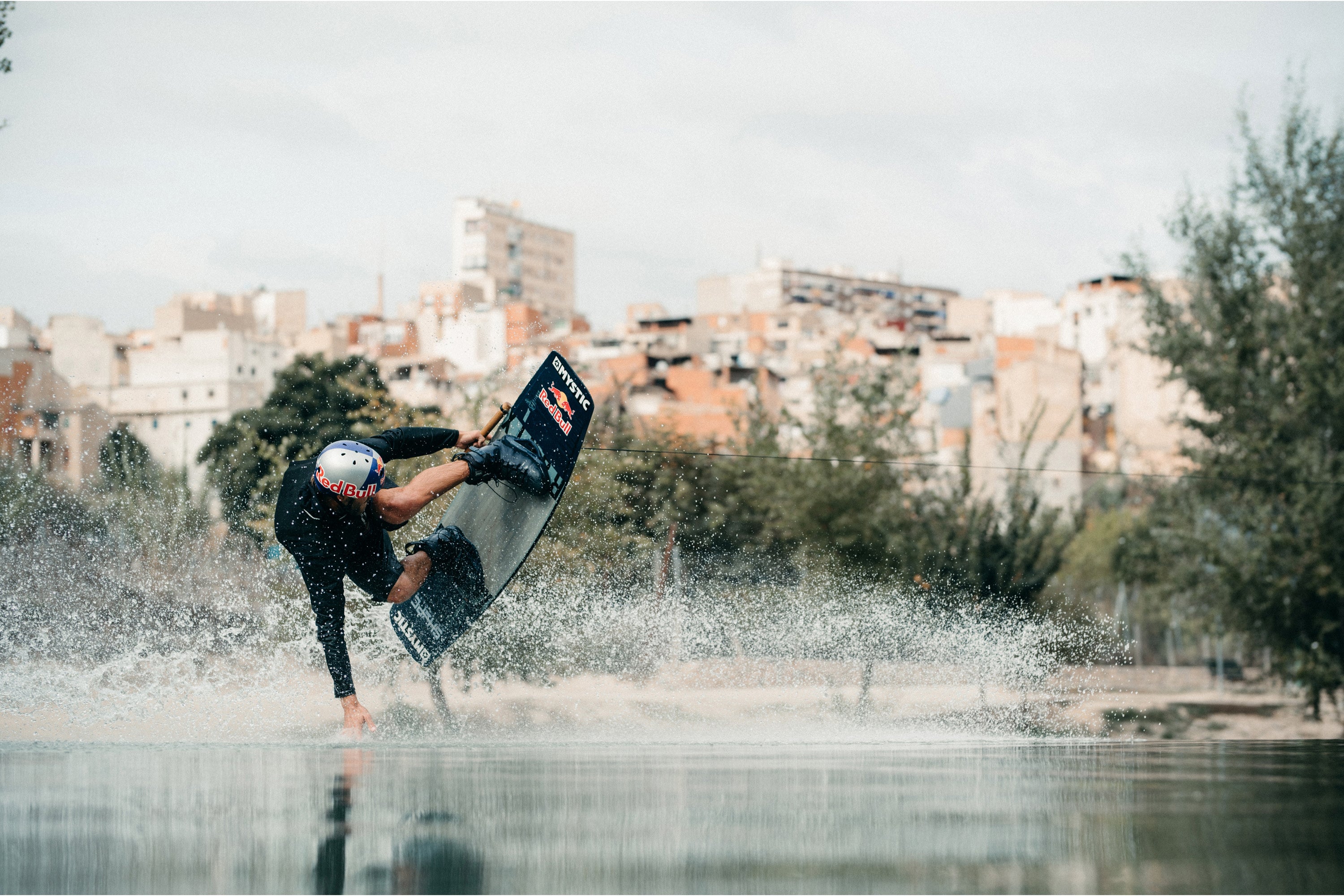 Mystic Outlaw Impact Vest Front Zip Wake